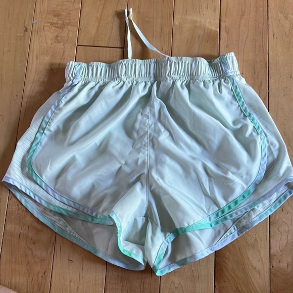 Nike drift running shorts - Picture 1 of 2